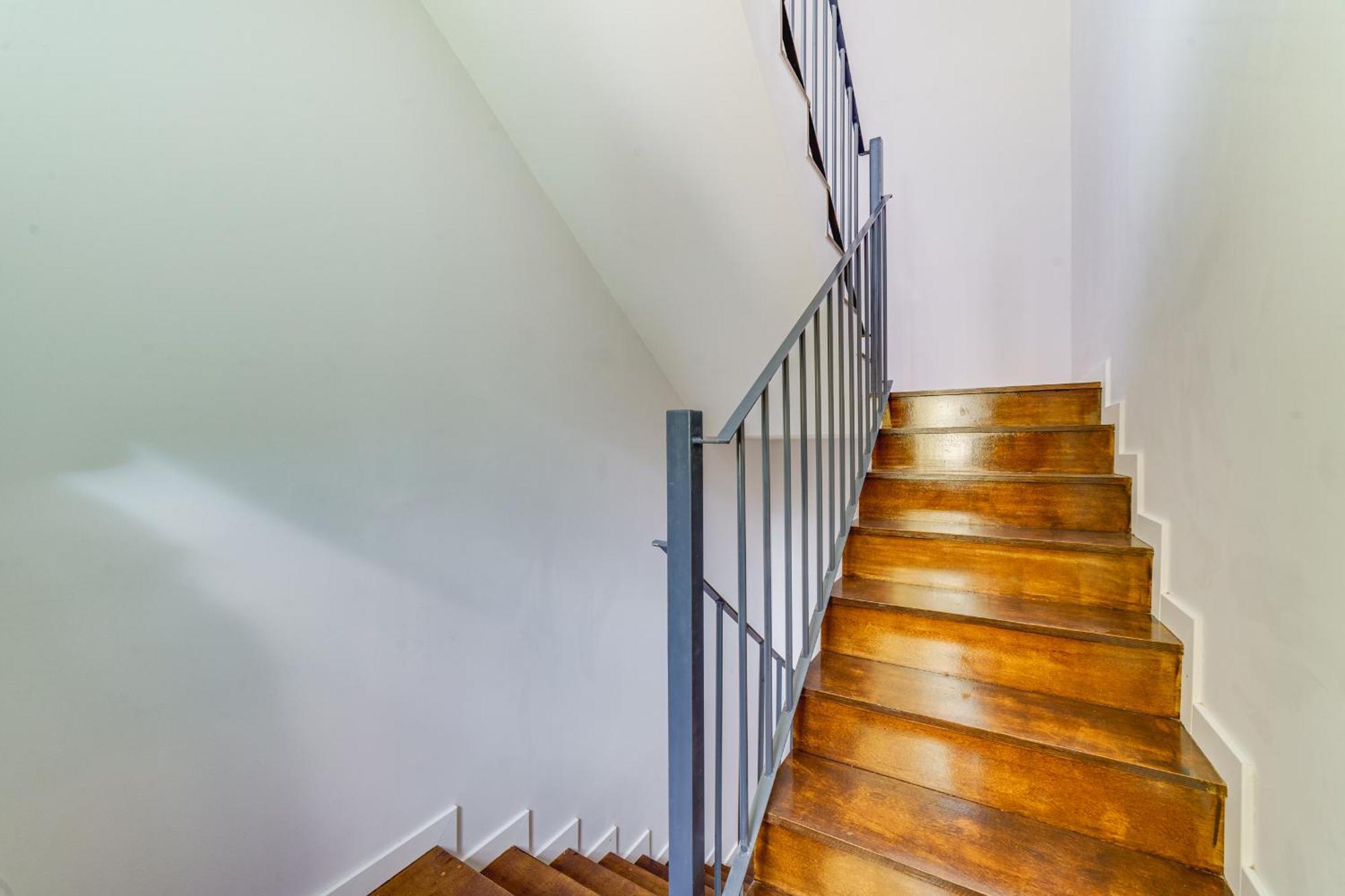 Yellow Charm - Campolide Apartment