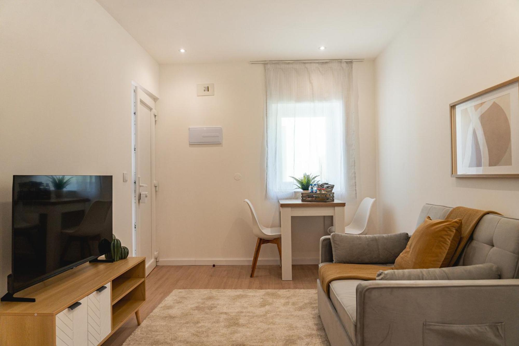 Apartment Yellow Charm - Campolide *