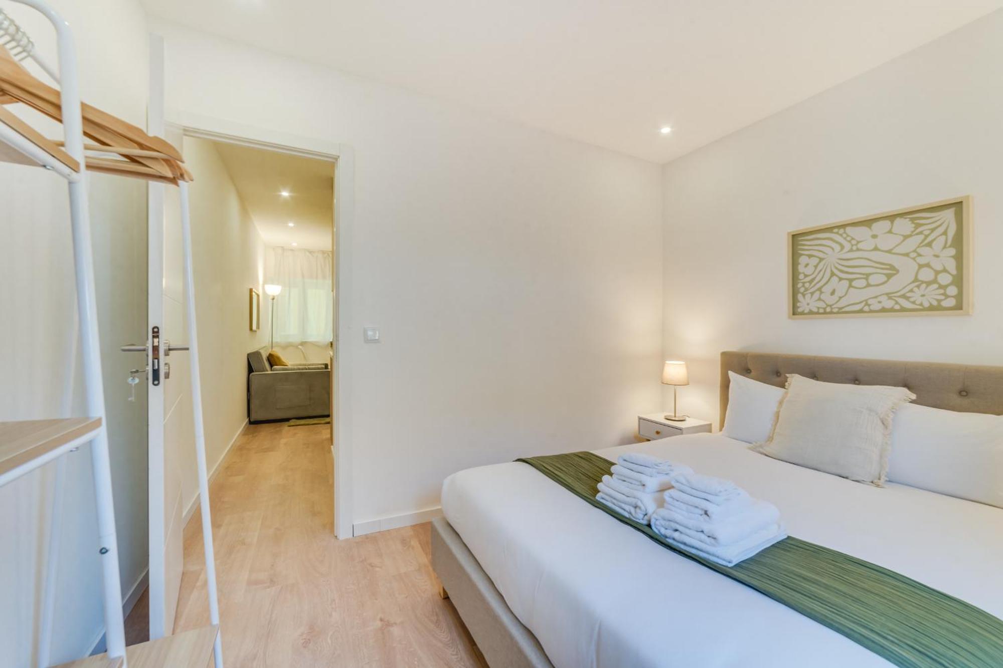 Yellow Charm - Campolide Apartment Lisbon