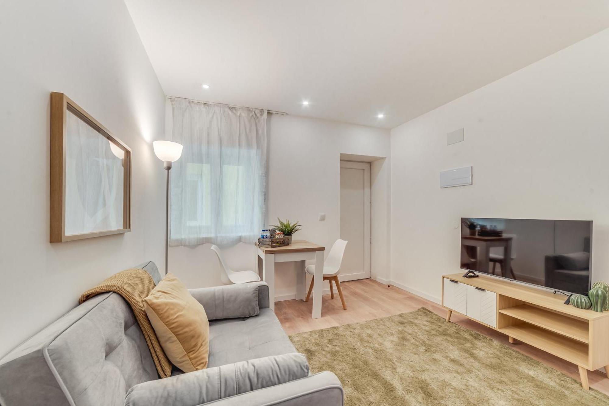 Apartment Yellow Charm - Campolide
